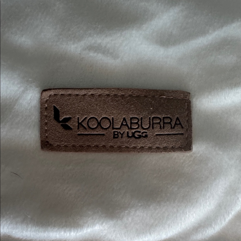 Koolaburra Cream Faux Fur Blanket - King